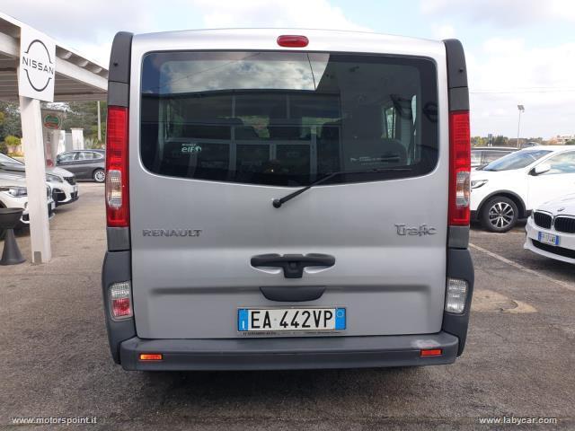 Auto - Renault trafic 2.0 dci 125cv  9 posti