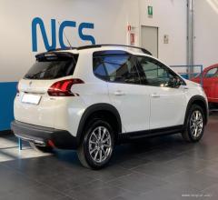 Auto - Peugeot 2008 puretech turbo 110 eat6 s&s gt line