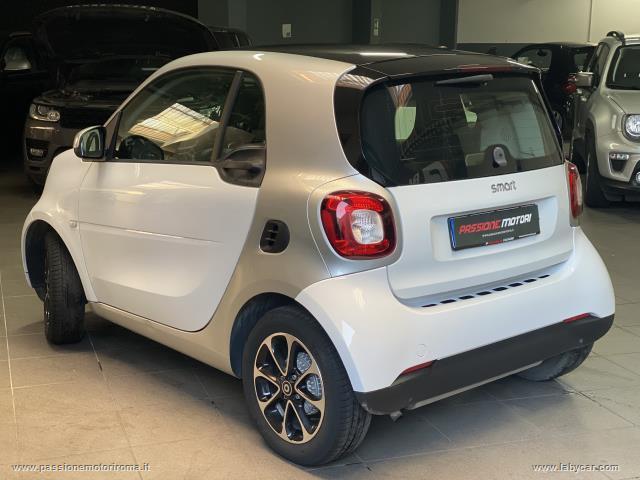 Auto - Smart fortwo 70 1.0 passion