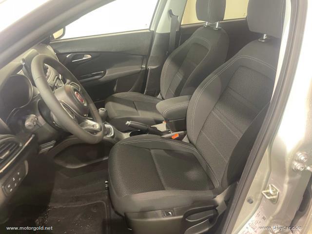 Auto - Fiat tipo 1.0 sw life