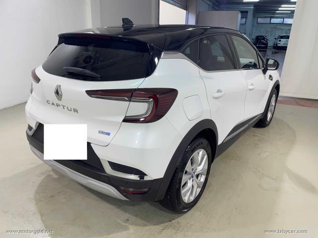 Auto - Renault captur plug-in hybrid e-tech 160 cv int.