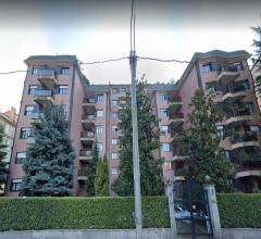 Case - Ampio ed elegante appartamento parella