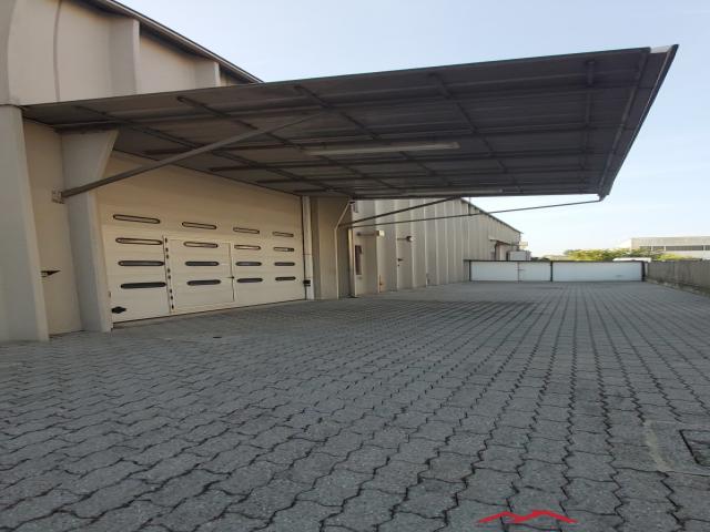 Case - Capannone artigianale di 450 mq