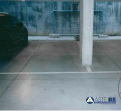 Case - Posto auto - via simonini n.14