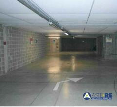 Case - Posto auto - via simonini n.14