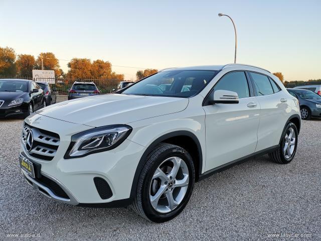 Auto - Mercedes-benz gla 180 d sport