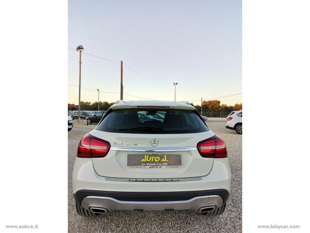 Auto - Mercedes-benz gla 180 d sport
