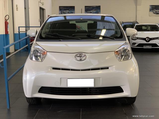 Auto - Toyota iq 1.0