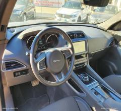 Auto - Jaguar f-pace 2.0 d 180 cv awd prestige