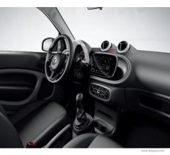 Auto - Smart fortwo eq pure