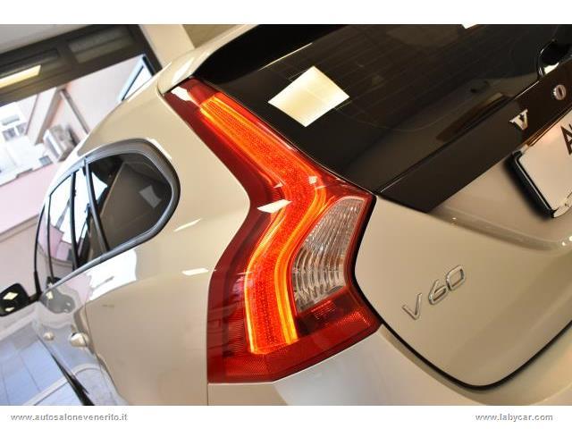 Auto - Volvo v60 d2 'eco' momentum