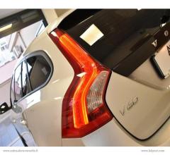 Auto - Volvo v60 d2 'eco' momentum