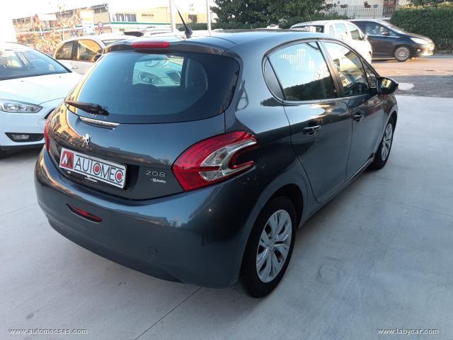 Auto - Peugeot 208 puretech 82 5p. gpl active