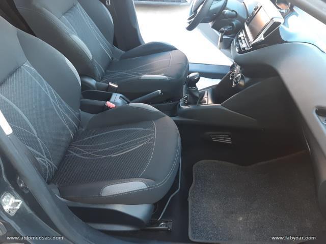Auto - Peugeot 208 puretech 82 5p. gpl active