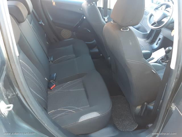 Auto - Peugeot 208 puretech 82 5p. gpl active