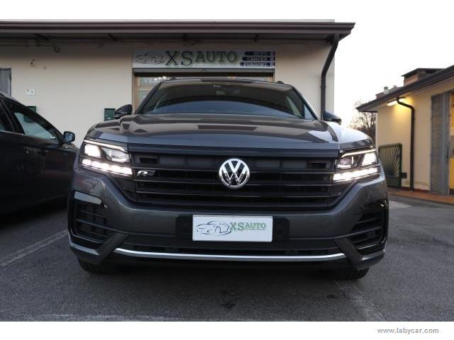 Auto - Volkswagen touareg 3.0 tdi black style