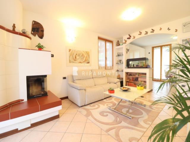Case - Villa  bifamiliare in vendita a pasturo