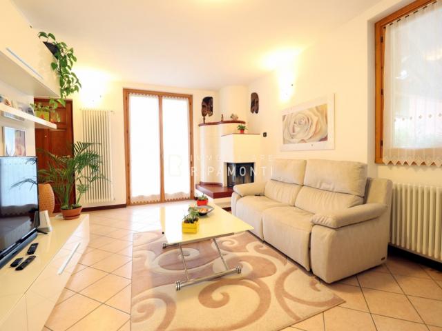 Case - Villa  bifamiliare in vendita a pasturo