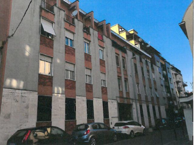 Case - Appartamento all'asta in via gradisca 14, baranzate (mi)