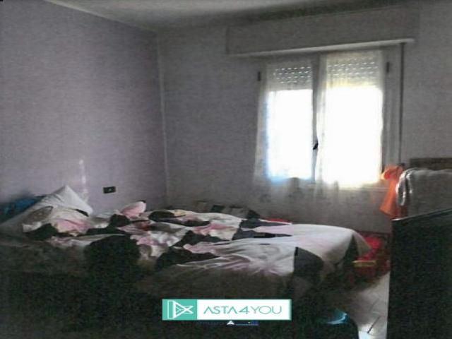 Case - Appartamento all'asta in via gradisca 14, baranzate (mi)
