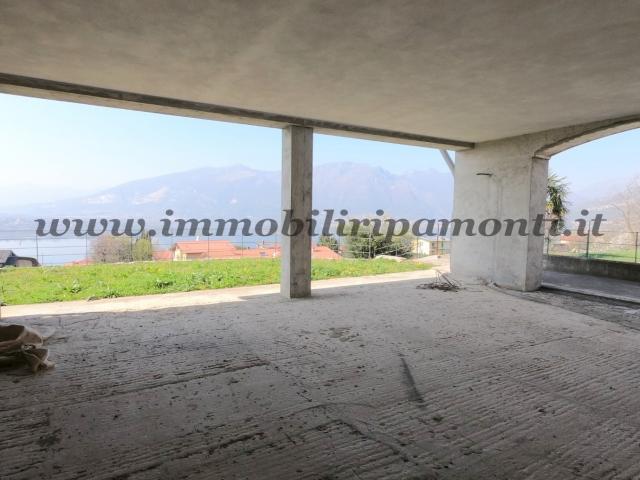 Case - Villa singola in vendita ad oggiono.
