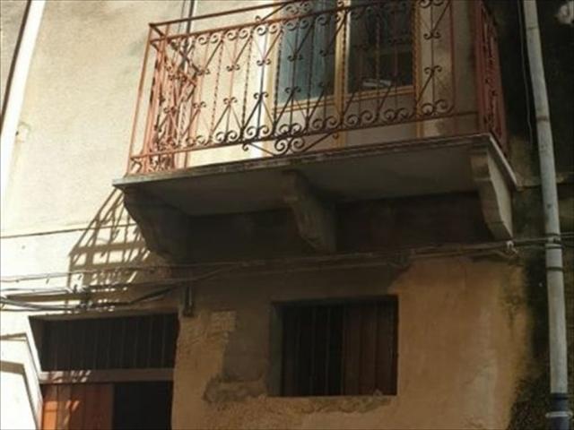 Appartamenti in Vendita - Casa indipendente in vendita a calatafimi-segesta centro storico